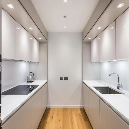 Quartermile Luxury אדינבורו