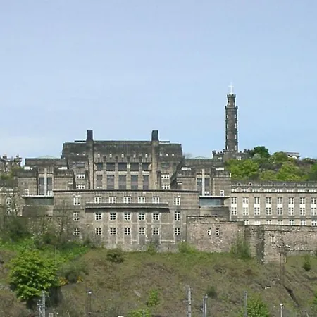 Cozy Beside Castle!!! Appartement