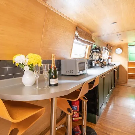 - Houseboats 4* Édimbourg