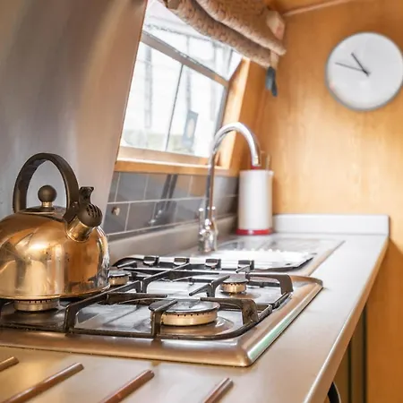- Houseboats Édimbourg