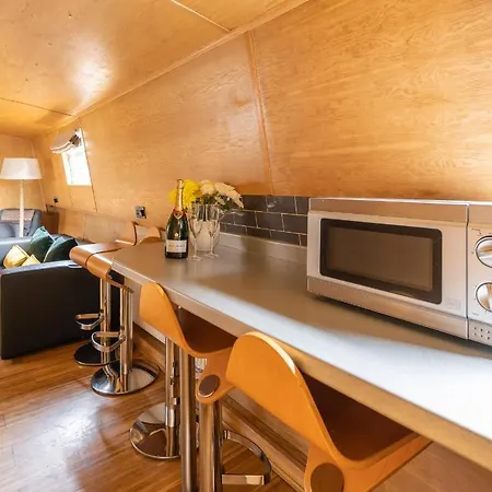 Bateau-hôtel - Houseboats