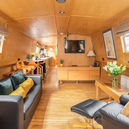 - Houseboats Bateau-hôtel 4*