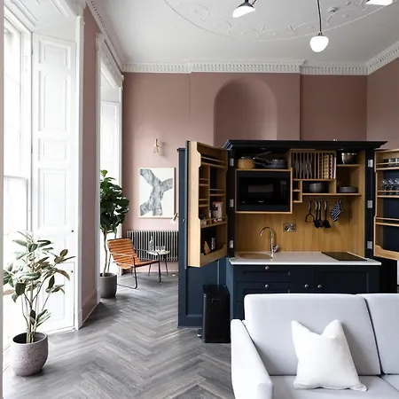 29 Queen Street Luxury Flats 4* Edinburgh