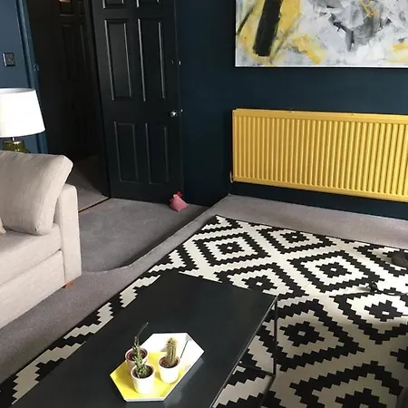 Delightful Sunny Flat Apartamento Edimburgo