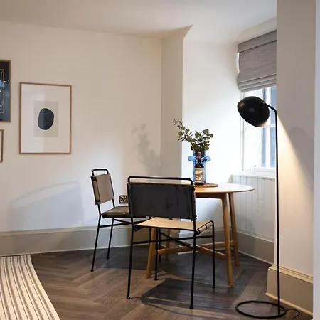 29 Queen Street Apart Otel