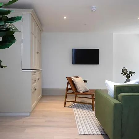 Aparthotel 29 Queen Street 4*