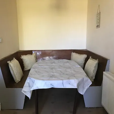 Apex Haymarket Apartment