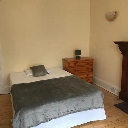 Apex Haymarket Apartment