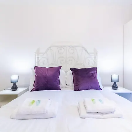 Pass The Keys Light-Filled New Build 2Bd Apartment Διαμέρισμα *