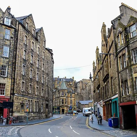 Pass The Keys Stunning & Cosy Flat At The Of The City Centre! * Edimburgo