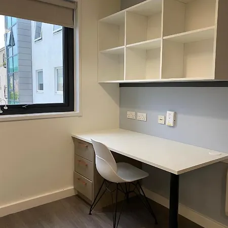Гостевой дом En Suite Rooms & Studios, Edinburgh City Centre - Sk 3*