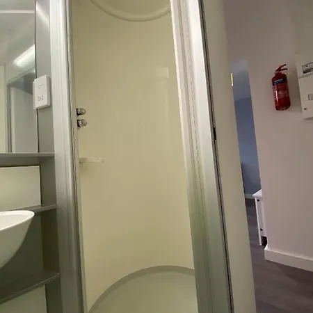 En Suite Rooms & Studios, Edinburgh City Centre - Sk