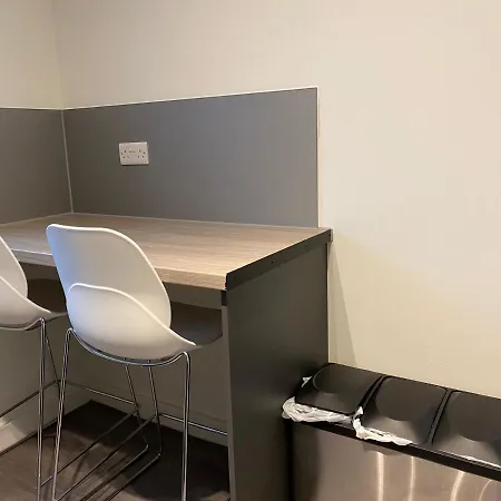 En Suite Rooms & Studios, Edinburgh City Centre - Sk 3*
