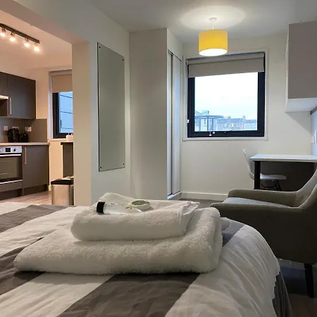 En Suite Rooms & Studios, Edinburgh City Centre - Sk