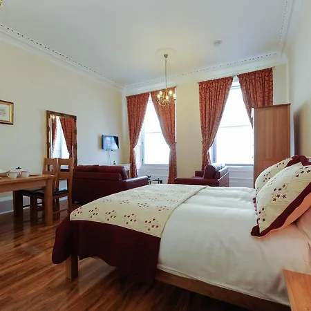Hotel apartamentowy Edinburgh City Suites 4*