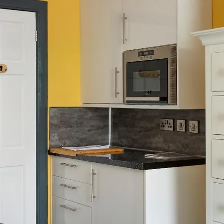 Callarth House Гостевой дом Эдинбург