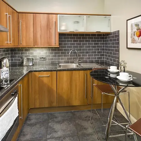 Old Town - Nicolson Hotel Edinburgh