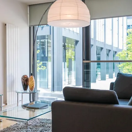 Quartermile Luxury אדינבורו