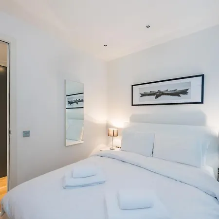 Quartermile Luxury * אדינבורו