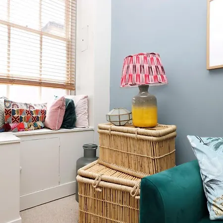 Altido Stunning 1-bed Maisonette In The New Town