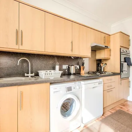 Guestready - Spacious 2br In New Town 4 Min From Tram! * Edinburgh