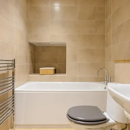 The West Bow Эдинбург