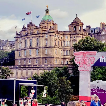 Spacious, Central Apartment