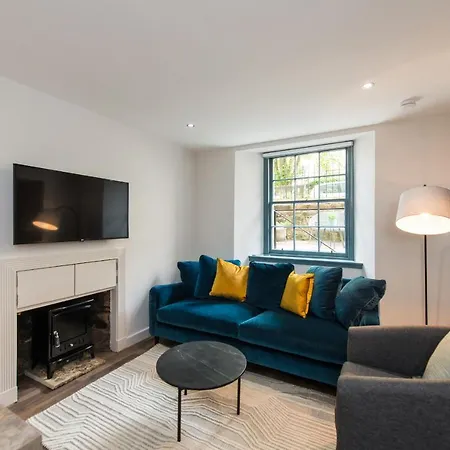 Beautiful In The Heart Of New Town Apartment Edinburgh