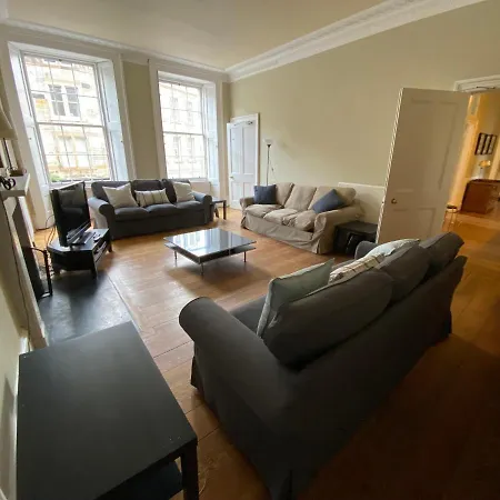 Apartment Grand City Apartment In Stockbridge Area Edinburgh