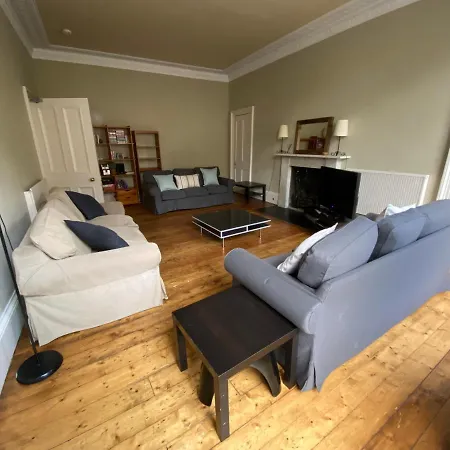 Grand City Apartment In Stockbridge Area *