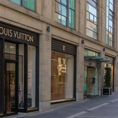 The New Town Idyll @ Dublin Street