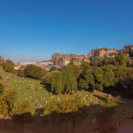 Lejlighed The Art House At The New Town *