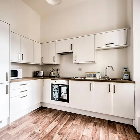 Lothian Road - Perfect Centre Location. Apartamento Edimburgo