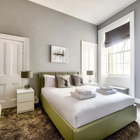 Apartment Lothian Road - Perfect Centre Location. *