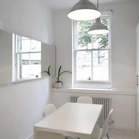 Lägenhet Beautiful Scandi-inspired One Bed In Stockbridge Edinburg