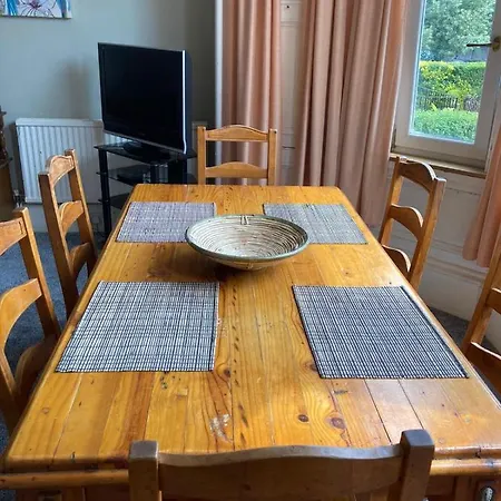Victorian 3 Bedroom With Free Parking And Private Garden Apartment Edinburgh