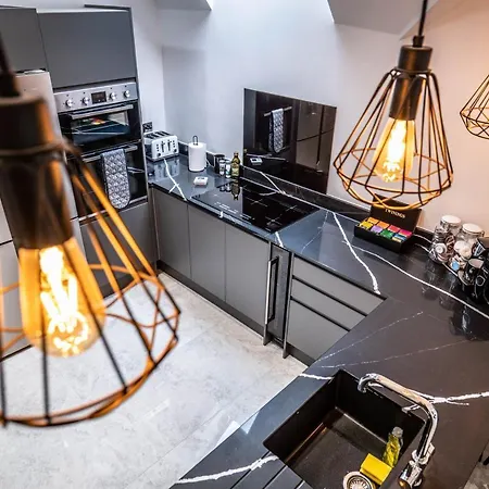 Luxury Royal Mile Boutique 2bedroom Apartamento Edimburgo
