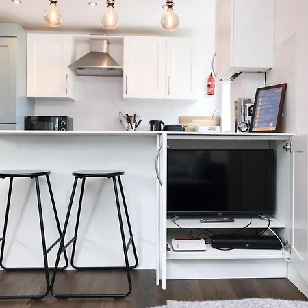 Apartamento Joivy Contemporary Royal Mile With Balcony