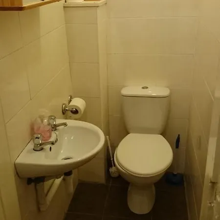 5 Bed Spacious Flat, Centre, Modern Appartamento