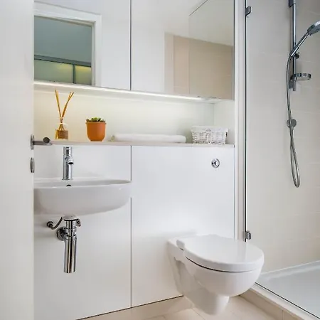 Diamond Quartermile Apartment Edinburgh