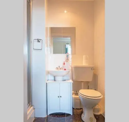 Hotel Lauriston Roomz *