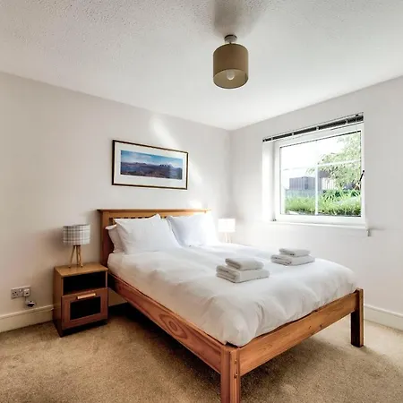 Apartment Guestready - Bright & Modern Flat - Free Parking