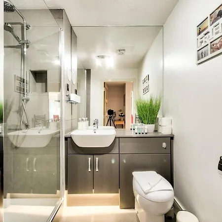 Guestready - Bright & Modern Flat - Free Parking * Edinburgh