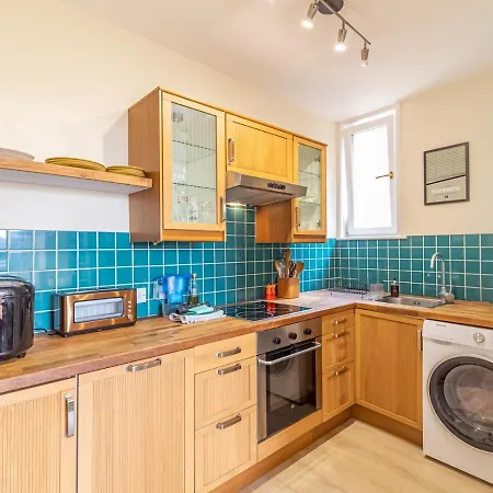 Pass The Keys Trendy 1Bed Flat Near City Centre - Free Parking *