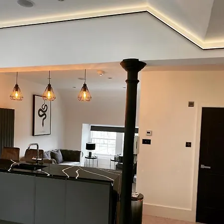 Luxury Royal Mile Boutique 2bedroom Apartamento Edimburgo