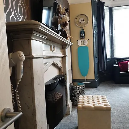 Dundee Terrace - Rooms In The City *