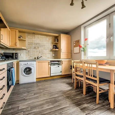 Altido Gorgeous 2br City Centre Apt With Parking Appartamento