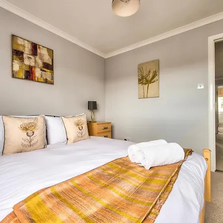 Altido Gorgeous 2br City Centre Apt With Parking Appartamento