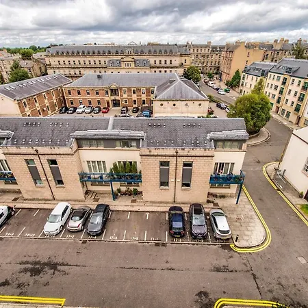 Altido Gorgeous 2br City Centre Apt With Parking *