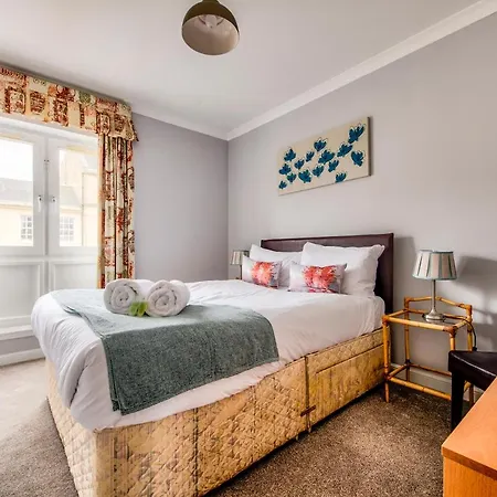 Altido Gorgeous 2br City Centre Apt With Parking Appartamento Edimburgo
